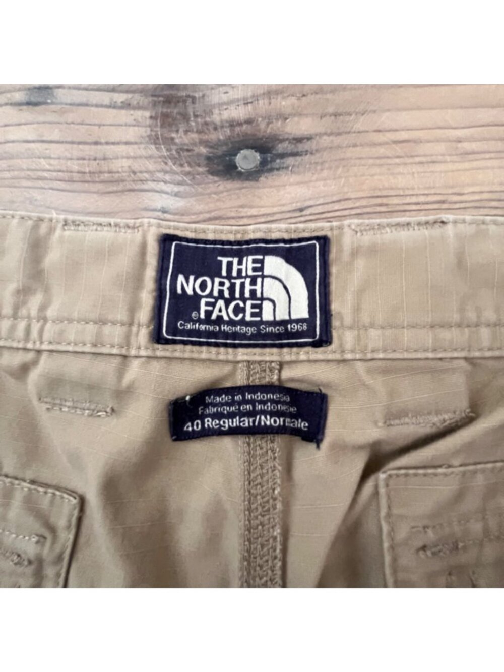 The North Face Cargo Shorts Mens 40X11 Tan Baggy Outdoors - Picture 4 of 8